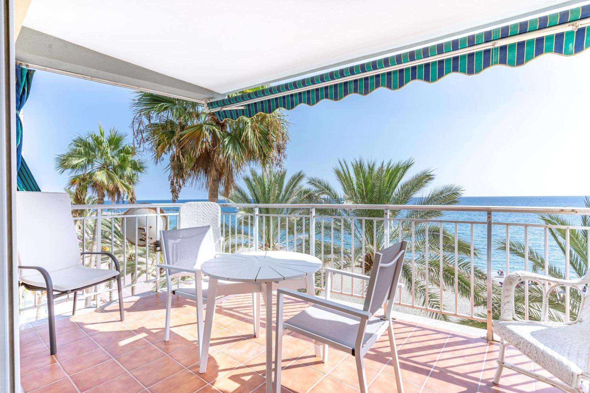 Expoholidays- Apartaments Paseo Maritimo Альмерия Экстерьер фото